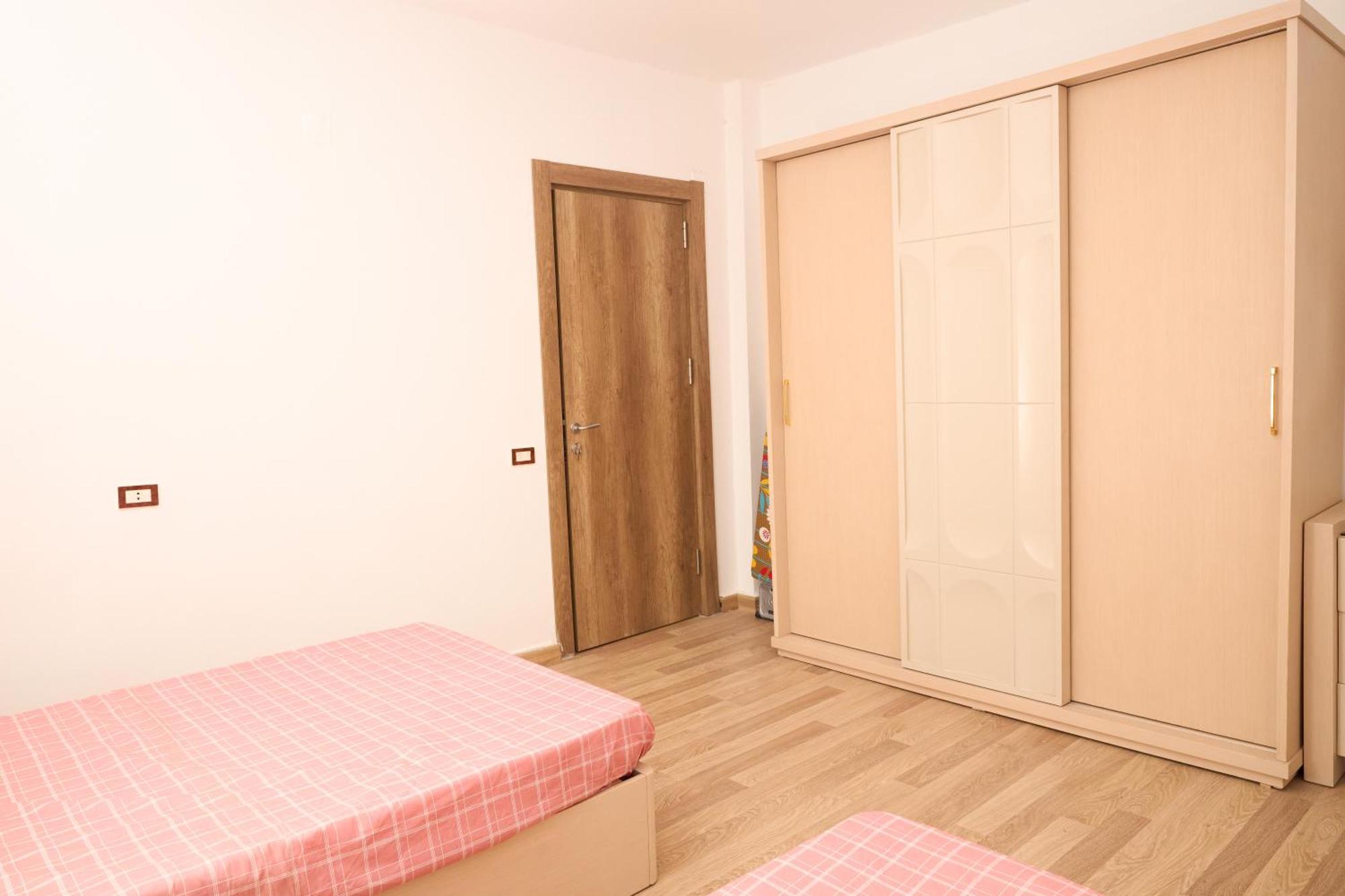 Newly Renovated 3100 Sqft In The Heart Of Nasr *