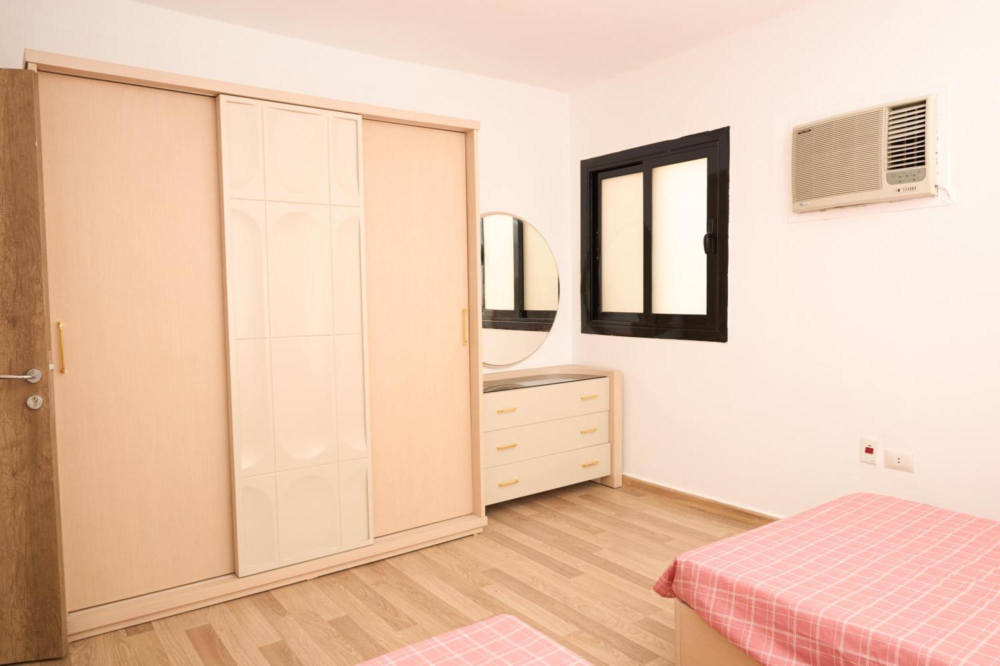Newly Renovated 3100 Sqft In The Heart Of Nasr Apartment
